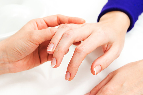 Grzybice rąk, stóp, paznokci i włosów - przyczyny, objawy, leczenie